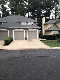 Building Photo - 820 E Willow Point Pl