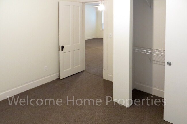 Building Photo - Comfortable 2 Bedroom Home With Shade Trees