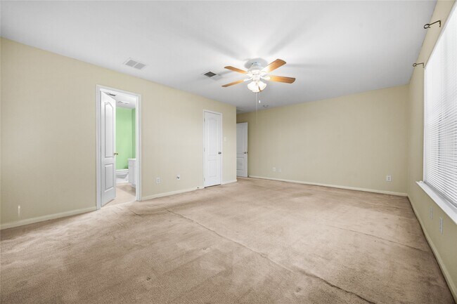Building Photo - 3639 John Hancock Ln