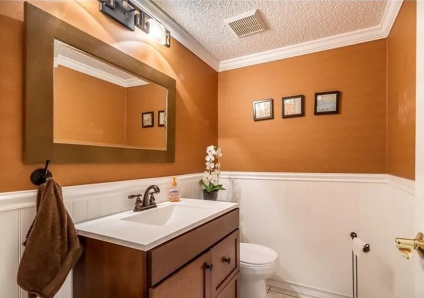 Building Photo - 5002 Corvette Dr