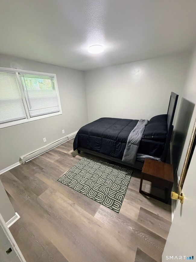 Building Photo - 351 Mill Rock Rd