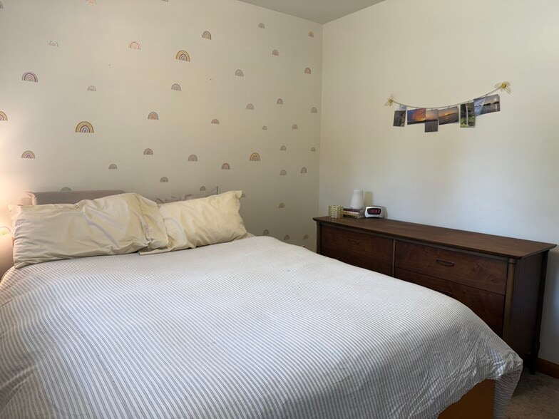 Bedroom 2 - 14030 SE Rupert Dr
