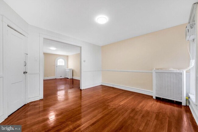 Building Photo - 387 Bayard Rd