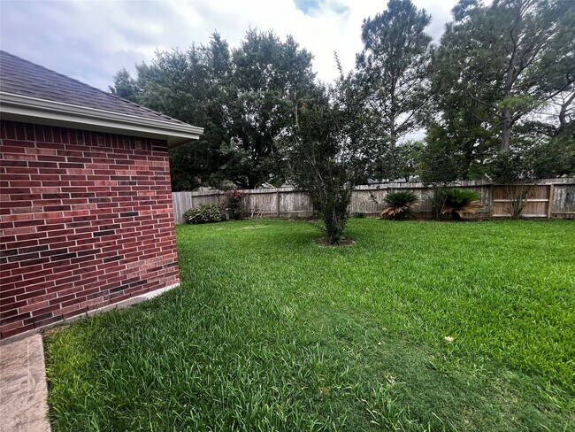 Building Photo - 25935 Orchard Knoll Ln