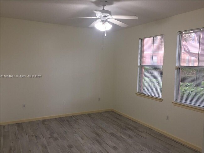 Building Photo - 2014 Alta Meadows Ln