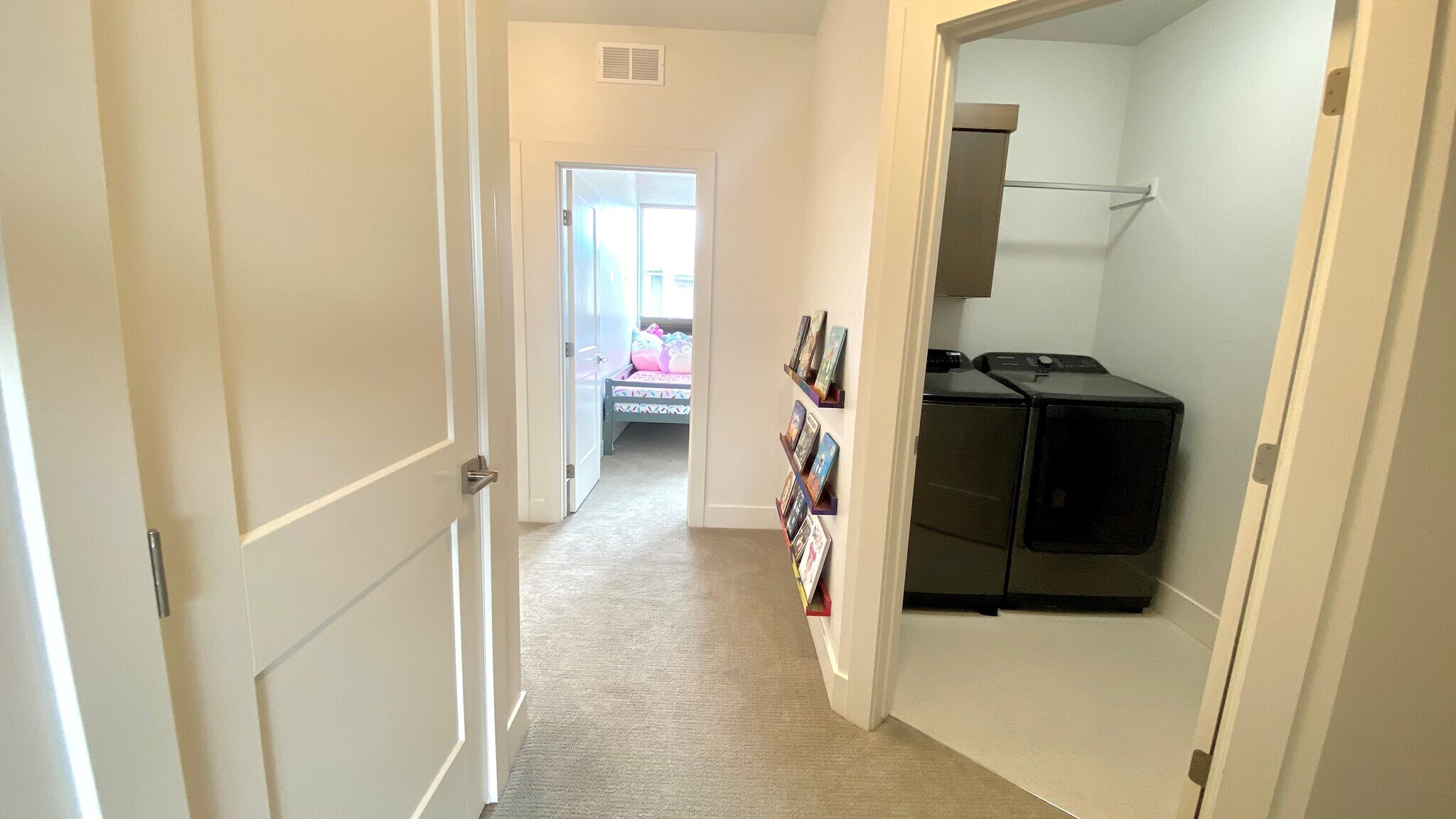 Building Photo - 3013 S Honeycomb Way