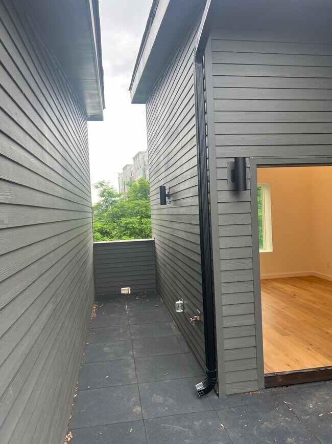 Rooftop - 314 W Blount Ave