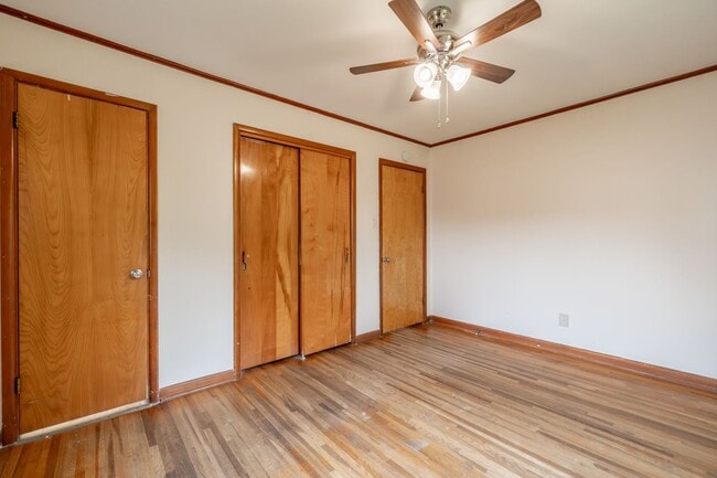 Building Photo - * Move-In Special * Charming 3 Bedroom, 1....