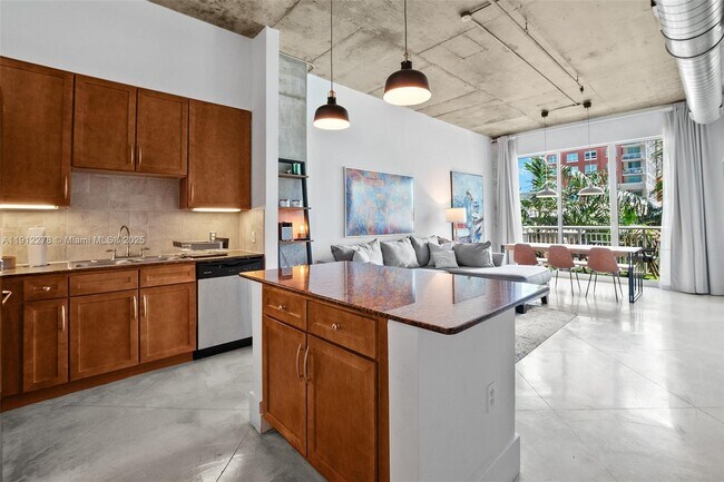 Building Photo - 2001 Biscayne Blvd