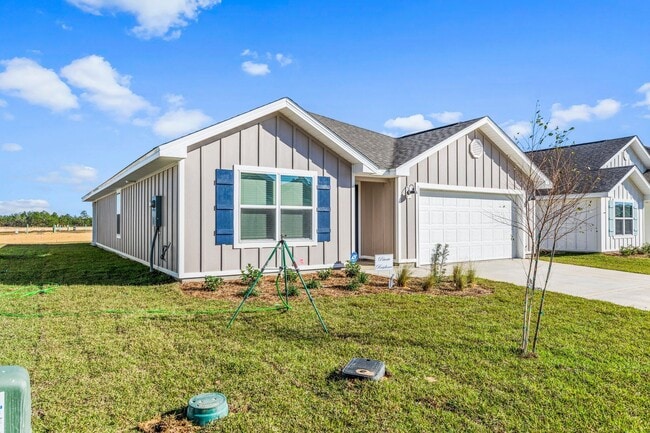 Building Photo - 733 Quintana St