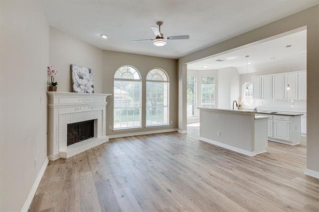 Building Photo - 145 Hearthwood Dr