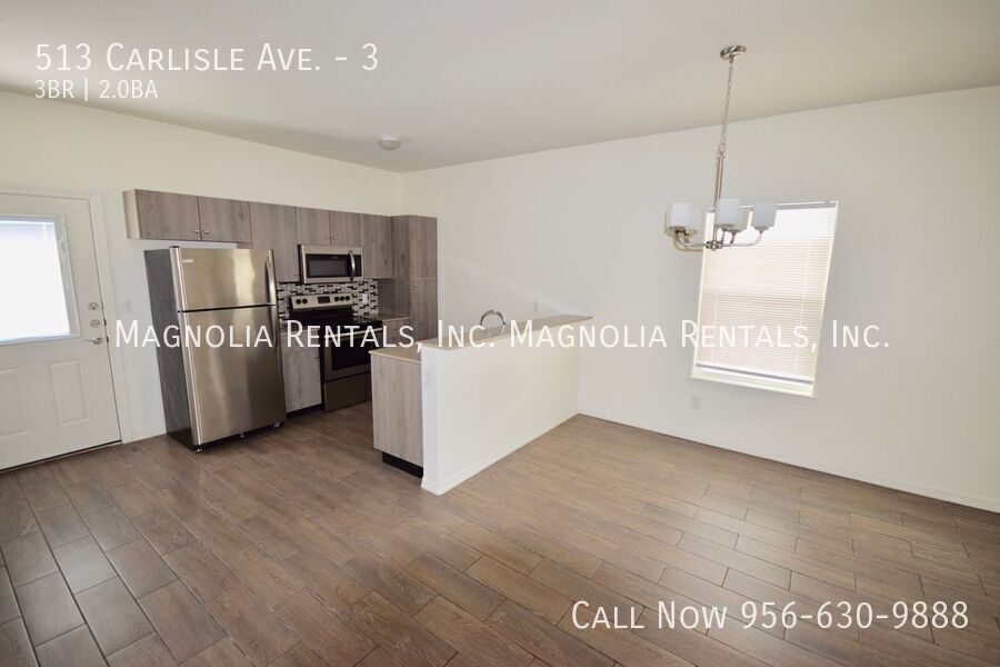 Building Photo - 513 Carlisle Ave