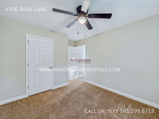 Building Photo - 4900 Rose Ln