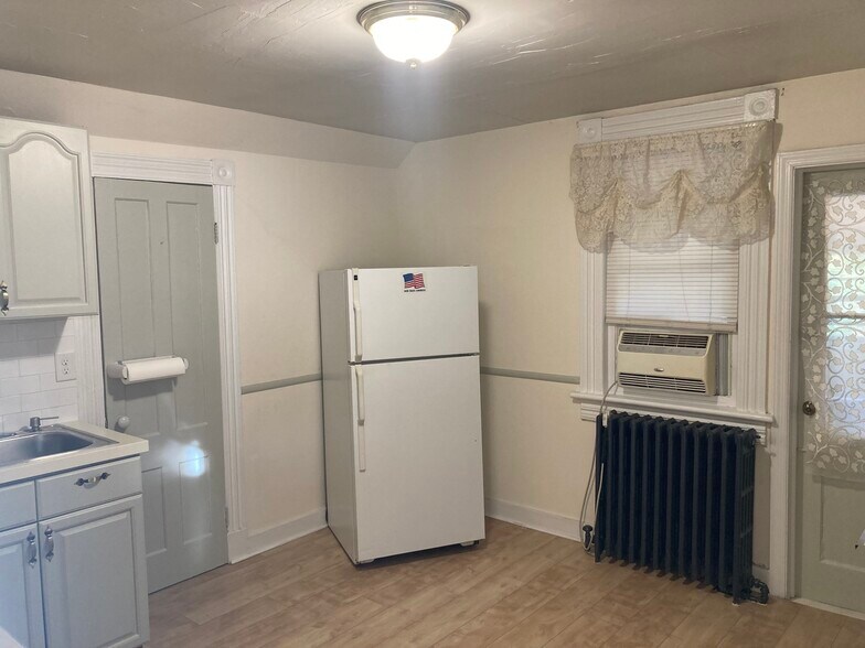 Building Photo - 5 Elizabeth St