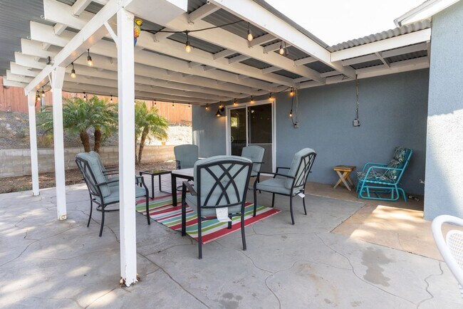 Building Photo - Coming Soon!