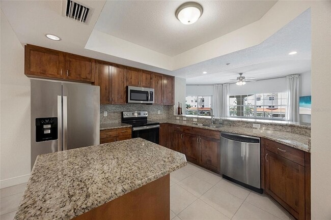 Building Photo - 14041 Bellagio Way