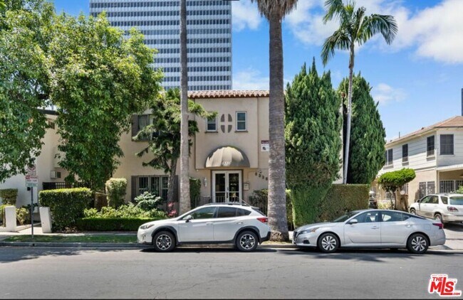 Building Photo - 6336 Orange St