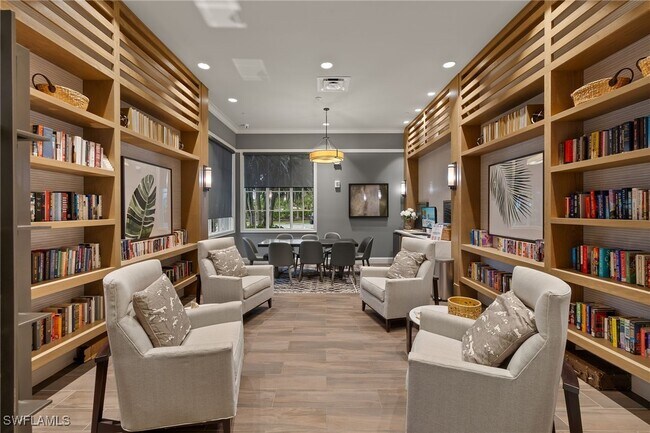 Building Photo - 8880 Redonda Dr