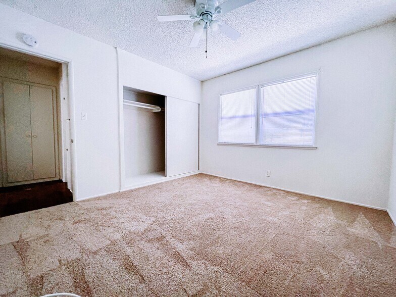 Building Photo - 17905 Crenshaw Blvd