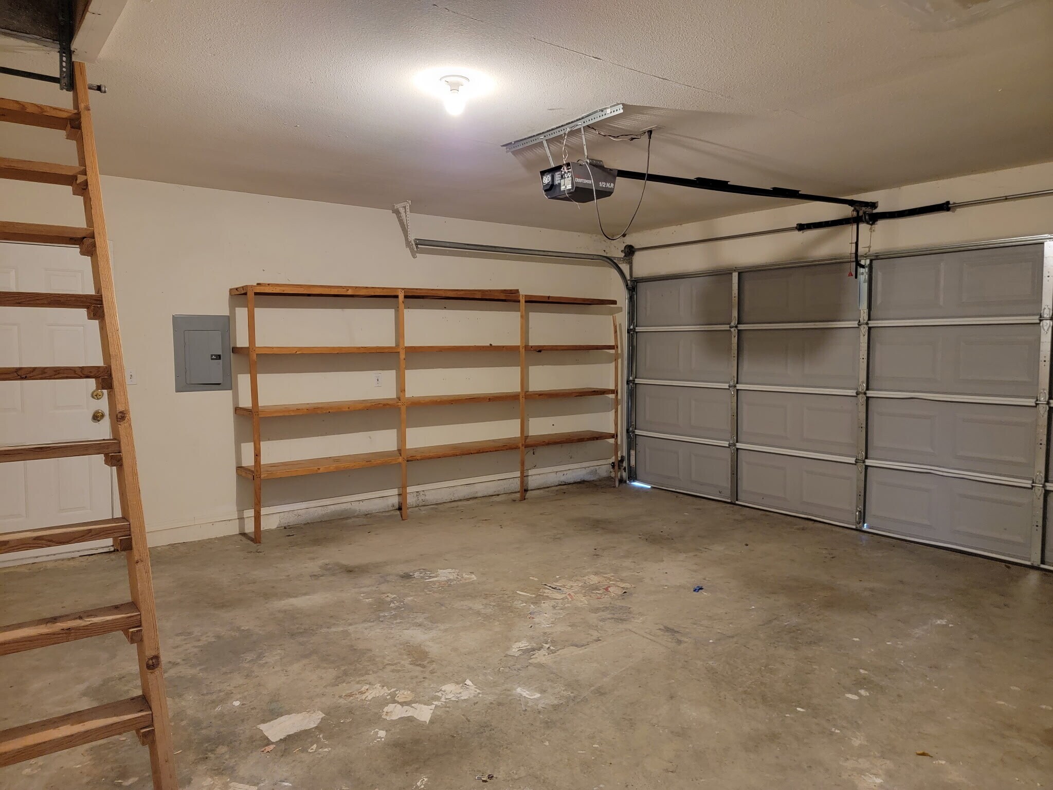 Building Photo - 200 E Laredo Pl