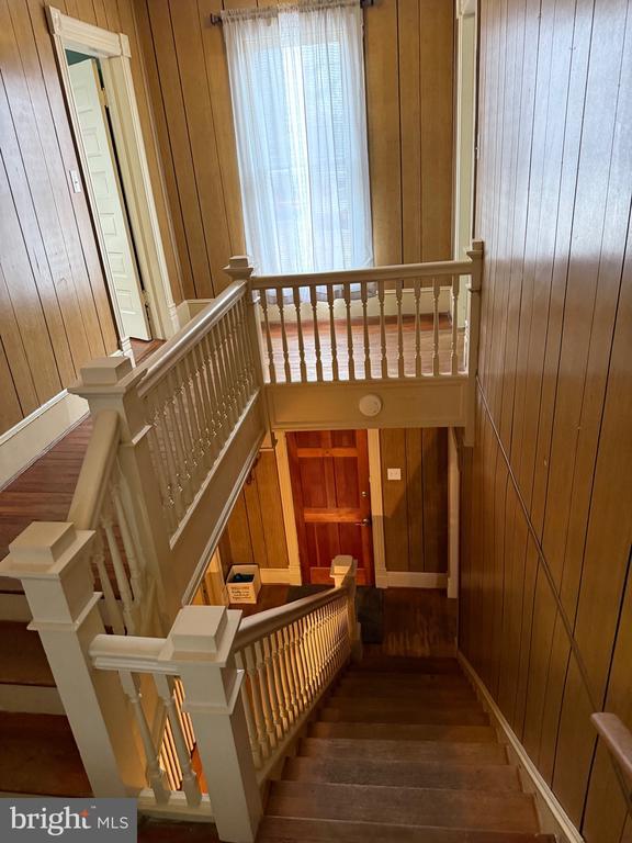 Building Photo - 161 Capon St