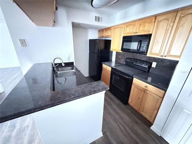 Building Photo - 4105 Tropical Isle Blvd