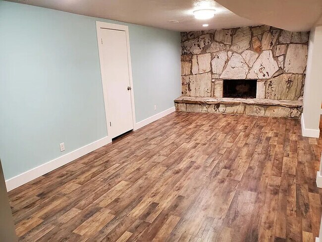 Building Photo - Coming Soon!