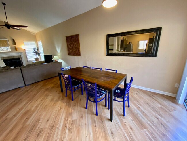 Building Photo - 14811 Great Willow Dr