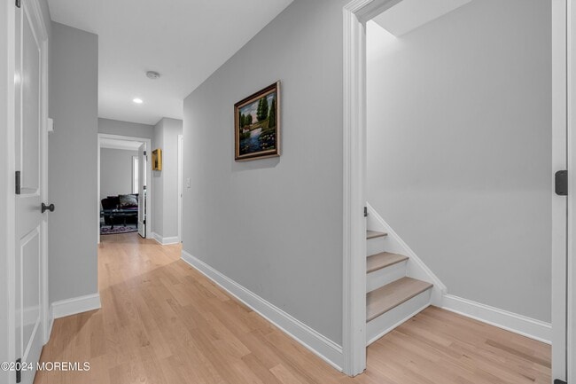 Building Photo - 46 Hudson Ave