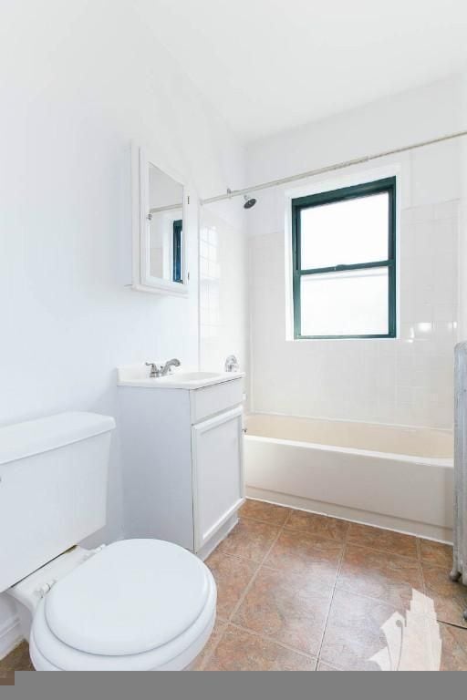 Building Photo - 2330 N Spaulding Ave