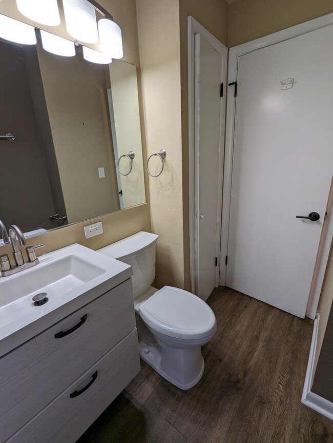 Building Photo - COMING SOON! Stunning 3 Bedroom Single Fam...