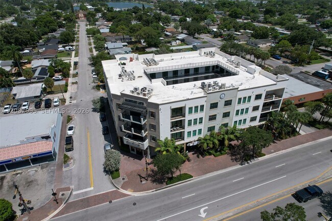 Building Photo - 4100 SW 64th Ave