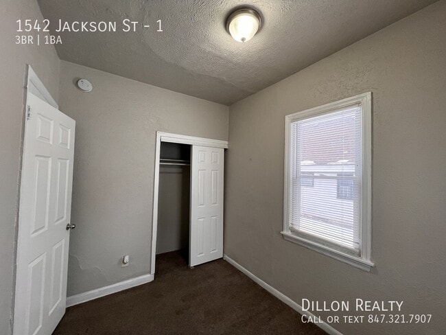 Building Photo - 1542 Jackson St