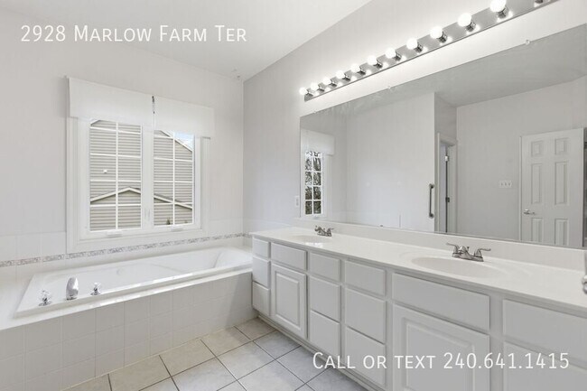 Building Photo - 2928 Marlow Farm Terrace