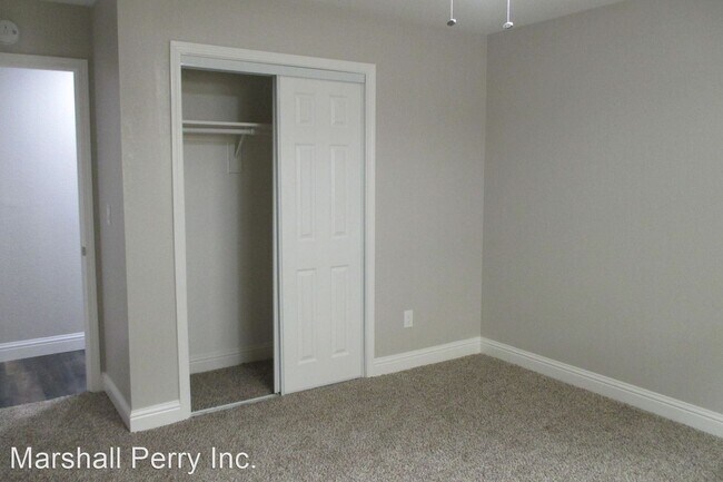 Building Photo - 4 br, 2 bath House - 2307 Crestview Dr.