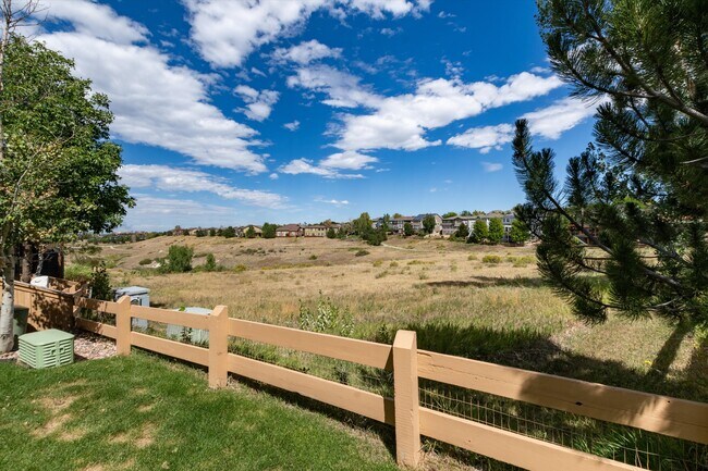 Building Photo - 10786 Southhaven Cir