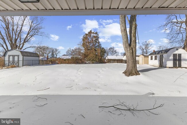 Building Photo - 5412 Nutting Dr