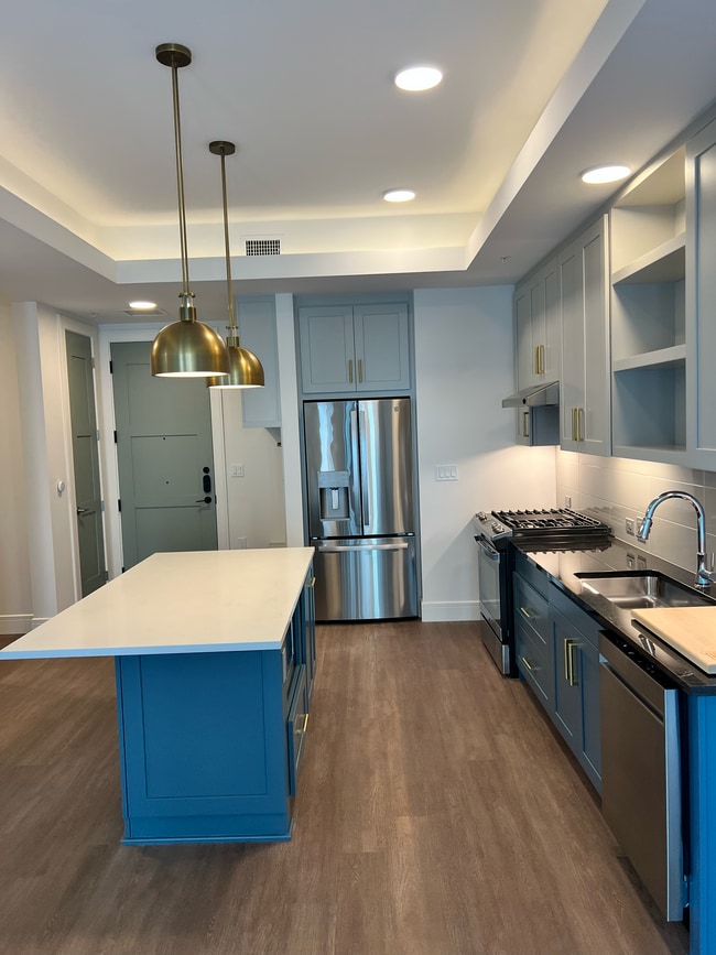 Primary Photo - 930 Commerce St