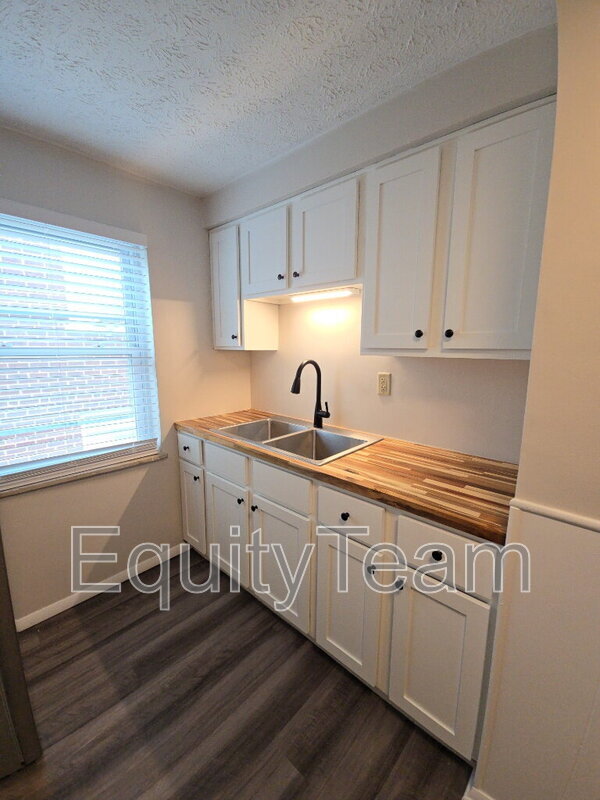 Building Photo - 33 Gahl Terrace