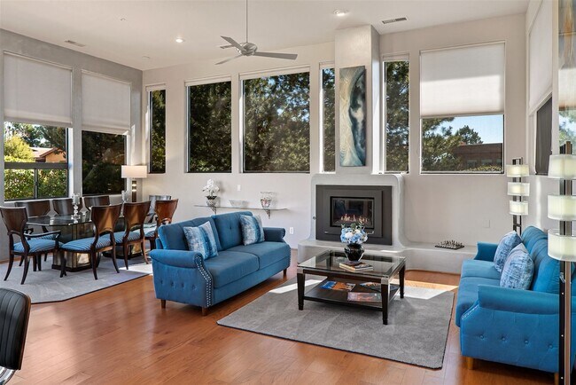 Building Photo - 160 Arroyo Seco Dr