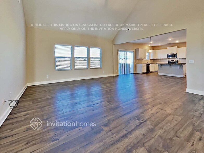 Building Photo - 5399 Roberta Crossing Dr