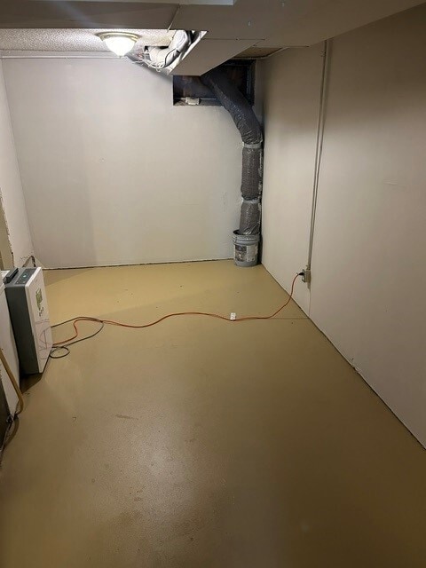 Laundry room storage - 2210 26th Ave S