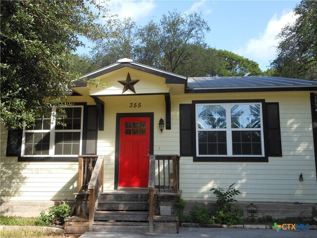 Primary Photo - 355 Hampe St