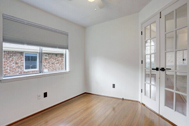 Building Photo - 17007 Hickok Dr