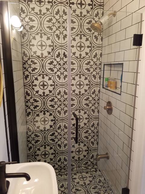 Main Level Bathroom Shower - 4530 9th St NW
