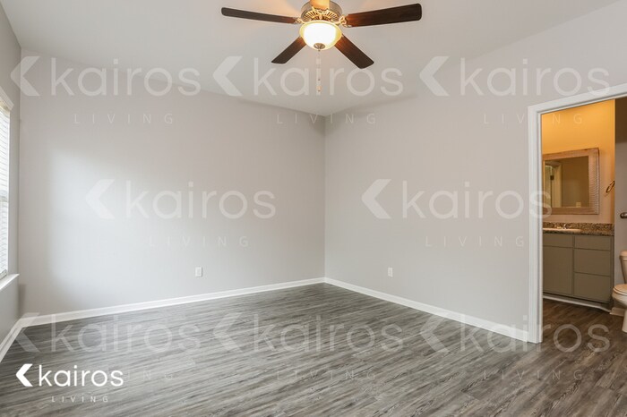 Building Photo - 1918 Perry St