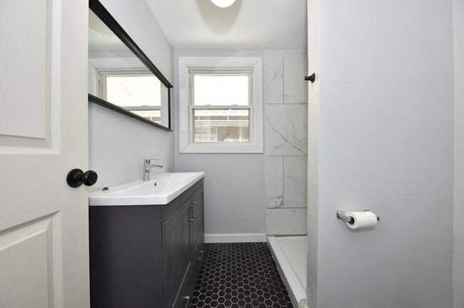 Building Photo - 2129 N 47th St