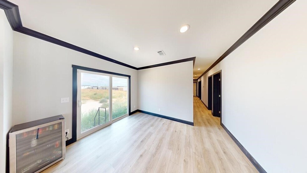 Building Photo - 822 Private Rd