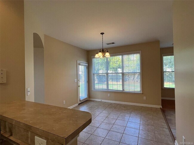 Building Photo - 8951 Alderwood Way