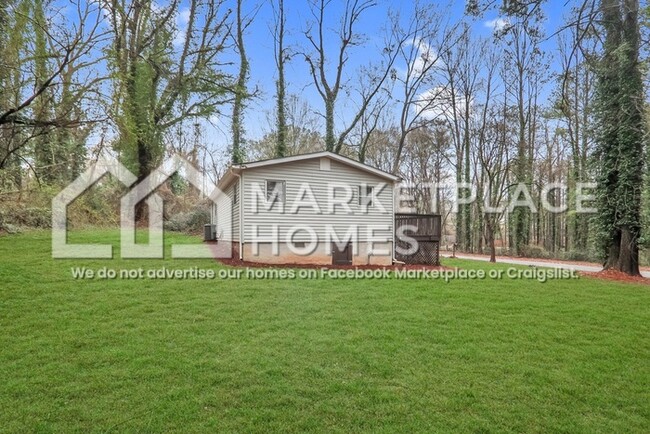 Building Photo - 107 Jennings Way